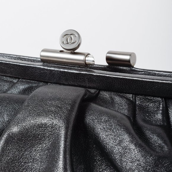 Chanel 07A Black Leather Clutch Bag - Picture 7 of 10